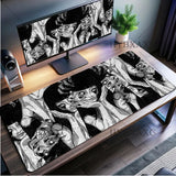 Black and white Mouse Pad Cute HD branco Desk Pad Extended Gaming Keyboard Mats Large XXL Gamer Collage Horror Anime Mousepad